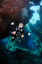 Diver_in_cave_L2569_03_St_Johns_small